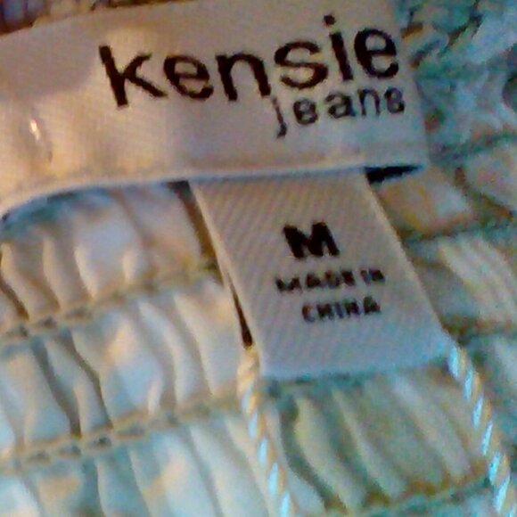 Brand New Women's KENSIE Striped Cropped Tank Top - Picture 4 of 5